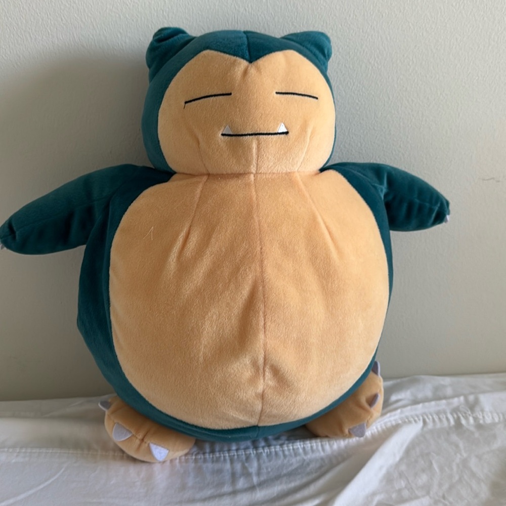Snorlax Pokémon Plush NWT from Japan